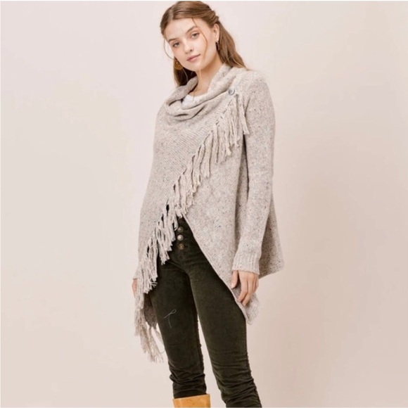 Lovestitch Vici Poncho Style Sweater Wrap - Picture 4 of 6